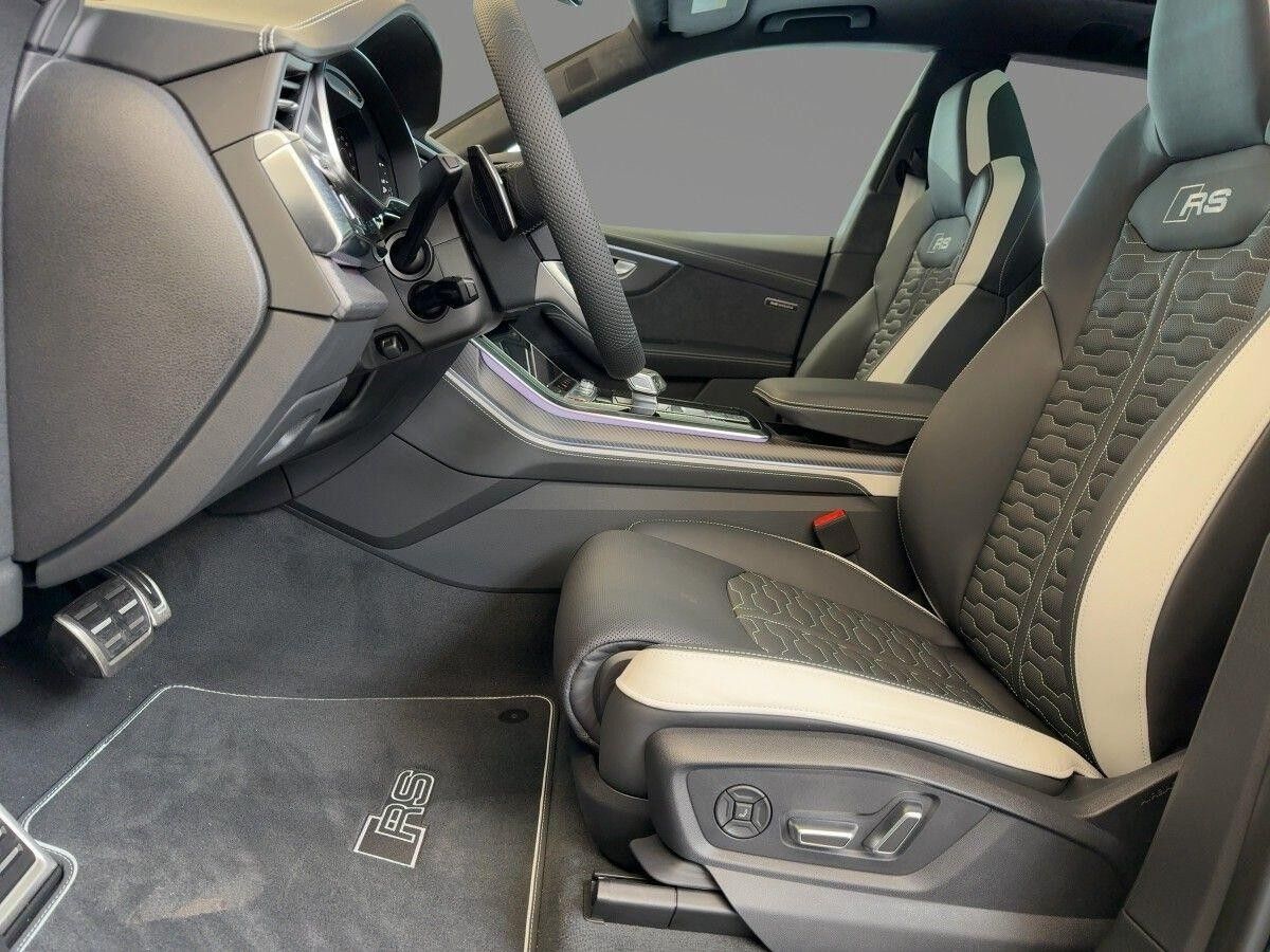 Audi RS Q8 performance Head-Up Standh. Pano Laser B&O AHK Audi RS Q8 performance Head-Up Standh. Pano Laser B&O AHK