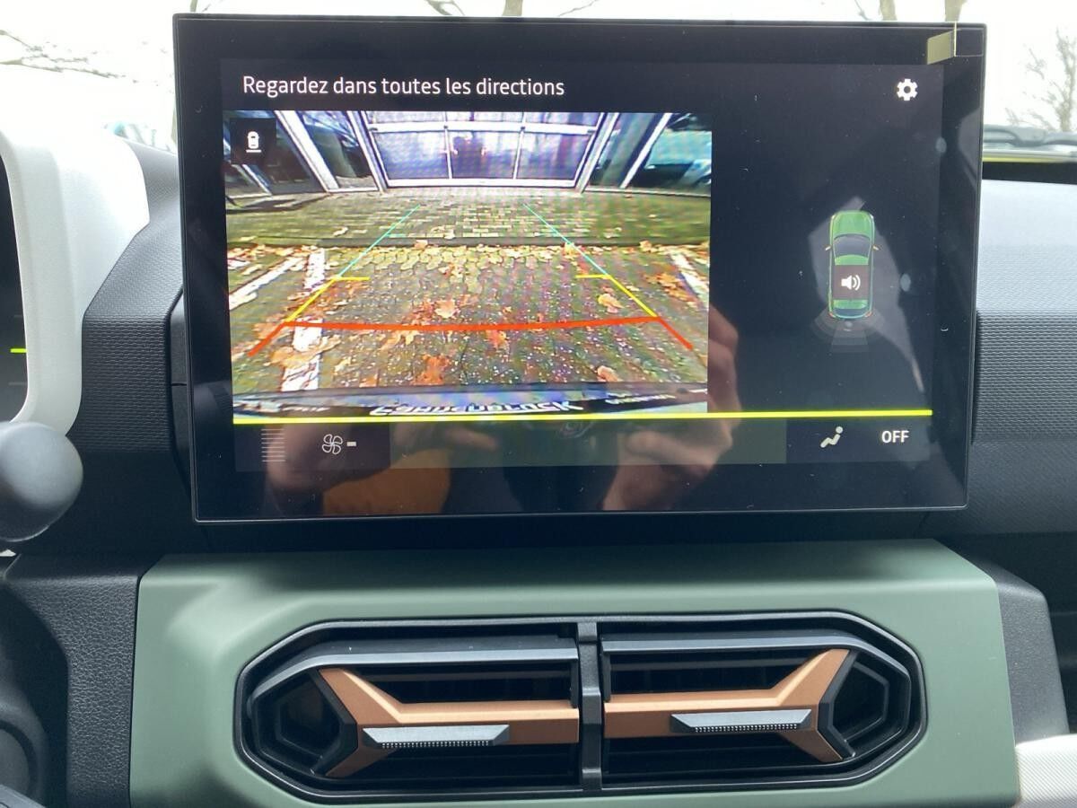 Dacia Spring Extreme ELECTRIC 65 Navi Rückfahrkamera