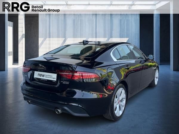 Jaguar XE S P250 Lim. Automatik