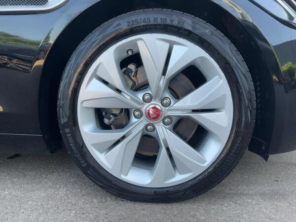 Jaguar XE S P250 Lim. Automatik