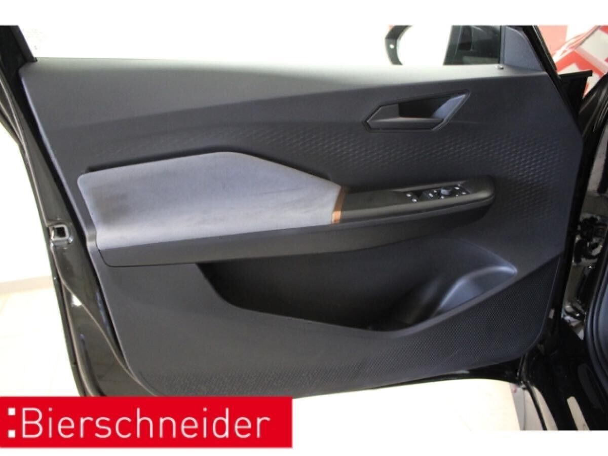 Cupra Born 60kWh Ed. Dynamic 19 PILOT-XL+ NAVI GANZJAHRESREIFEN