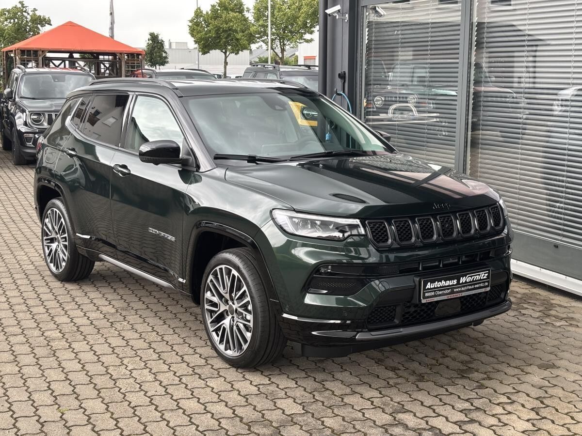 Jeep Compass 1.5 E-Hybrid Summit Automatik *LEDER*LED*SHZ*PDC*ACC*360Grad*19Zoll*SOFORT*