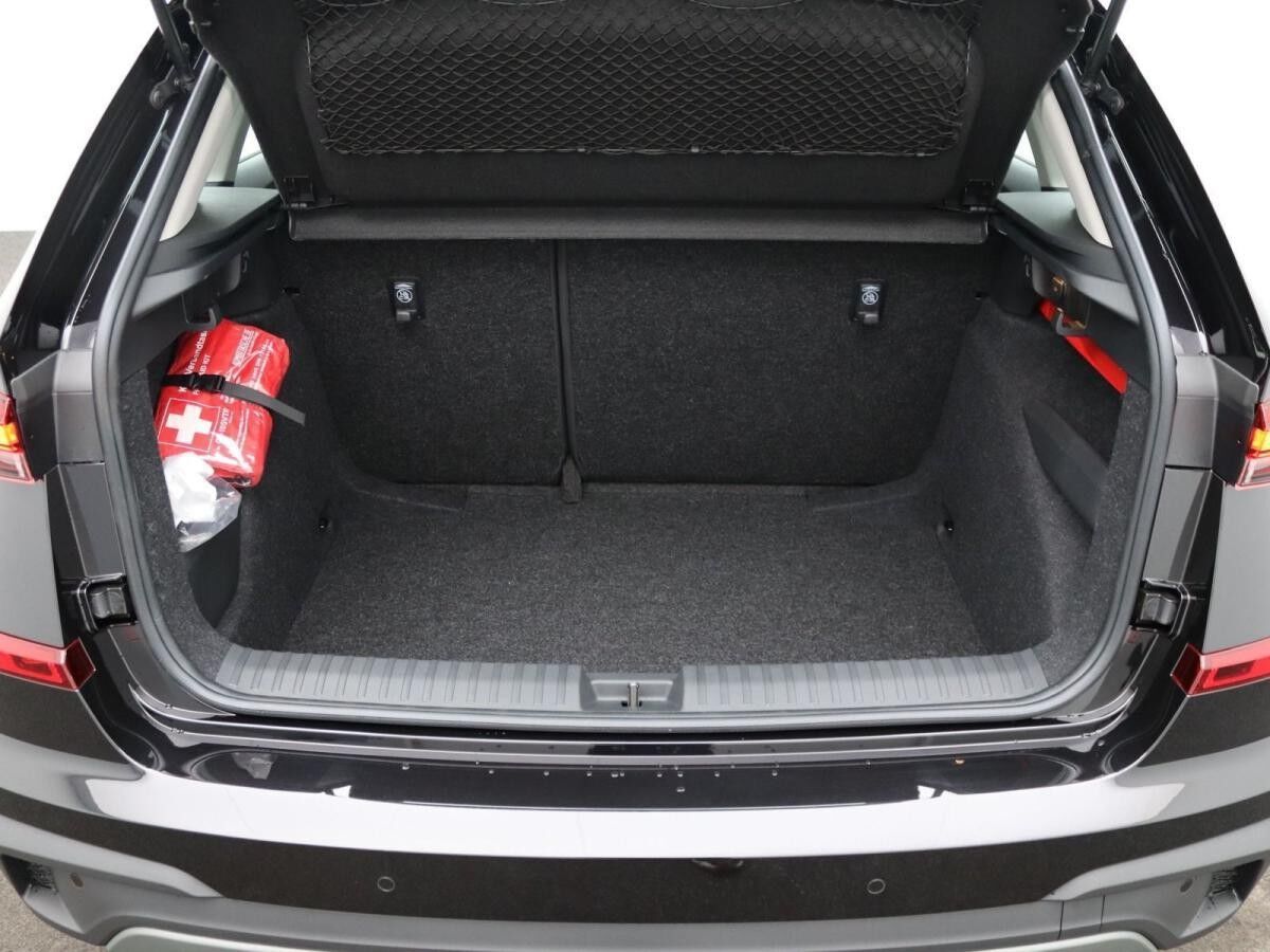 Skoda Kamiq Tour 1.0 TSI / SmartLink, LED, PDC, DAB