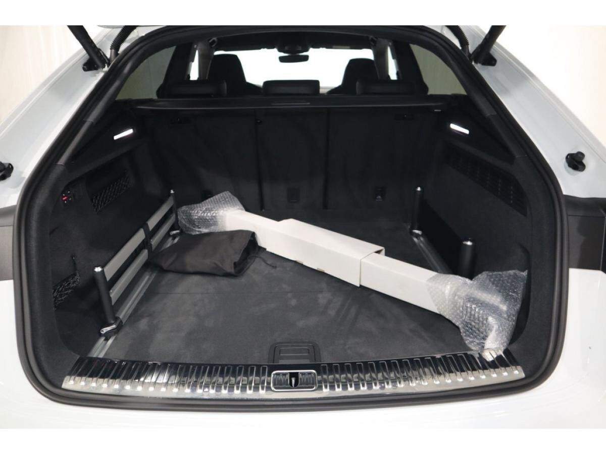 Audi RS Q8 4.0 TFSI*FACELIFT*UPE171*B&O*Massagesitze*Matrix-LED Audi RS Q8 4.0 TFSI*FACELIFT*UPE171*B&O*Massagesitze*Matrix-LED