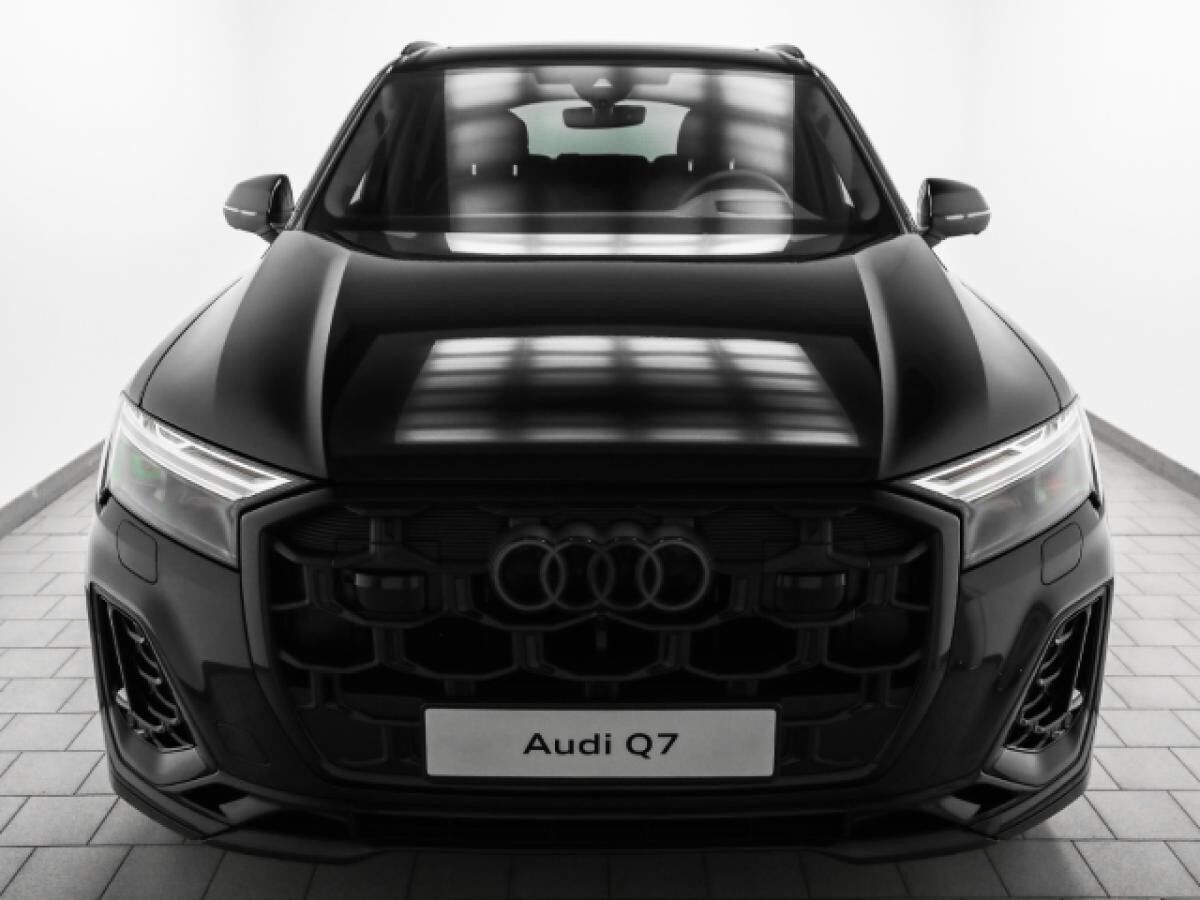 Audi Q7 55 TFSIe S line business AHK B&O Pano HUD