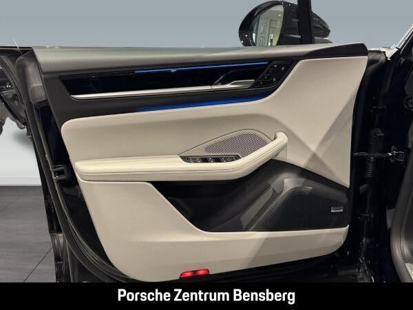 Porsche Macan Electric
