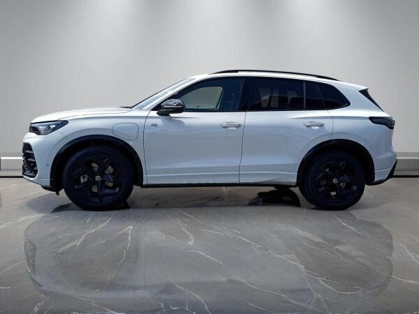 Volkswagen Tiguan R-Line 1,5 l eHybrid DSG (204 PS) AHK+NAVI+IQ.LIGHT *SOFORT VERFÜGBAR*