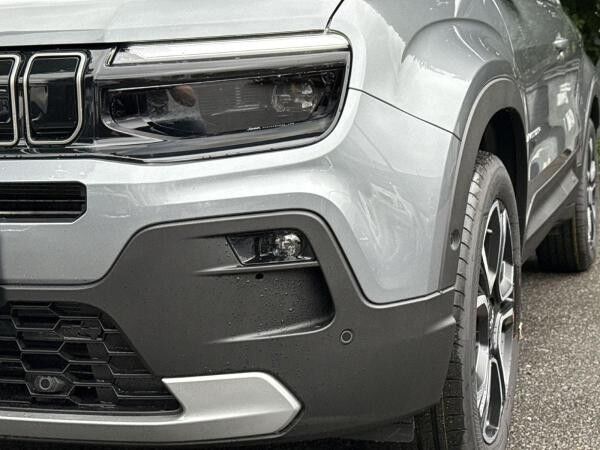 Jeep Avenger 1.2 Summit Mild-Hybrid 18" JBL E-Heckklappe.