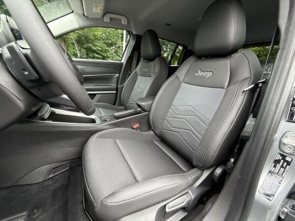 Jeep Avenger 1.2 Summit Mild-Hybrid 18" JBL E-Heckklappe.