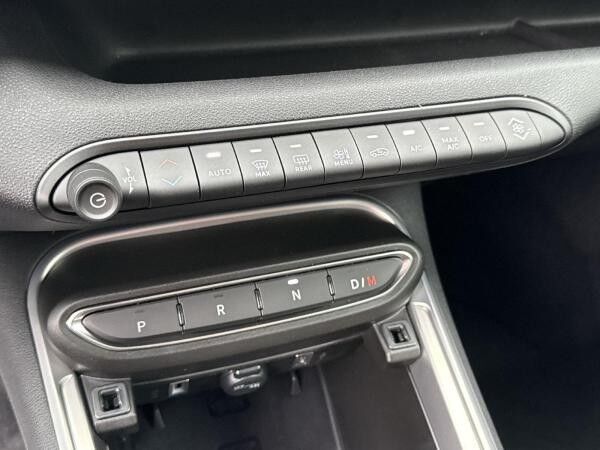 Jeep Avenger 1.2 Summit Mild-Hybrid 18" JBL E-Heckklappe.
