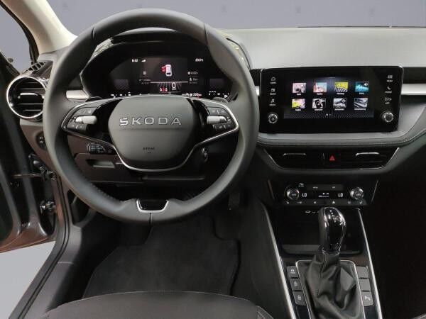 Skoda Fabia Tour 1.0 TSI DSG ACC LED DAB RFK