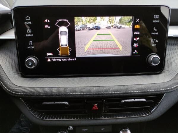 Skoda Fabia Tour 1.0 TSI DSG ACC LED DAB RFK