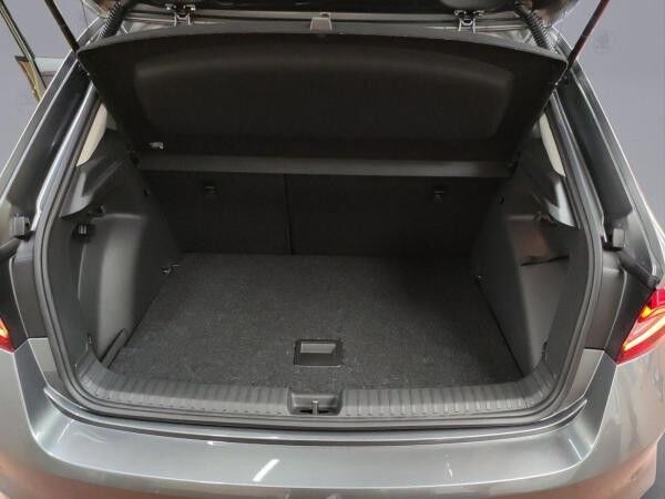 Skoda Fabia Tour 1.0 TSI DSG ACC LED DAB RFK