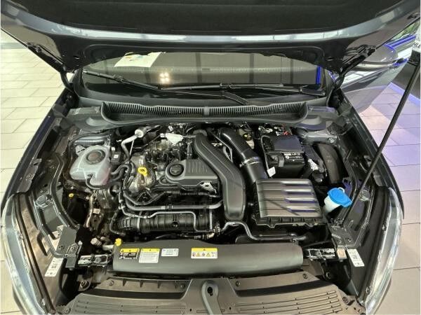 Volkswagen Taigo R-Line 1.5 l TSI OPF DSG CarPlay Matrix
