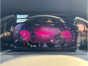 Volkswagen Golf VIII 2,0 TSI GTI LED Kamera AHK Navi Virtual SHZ