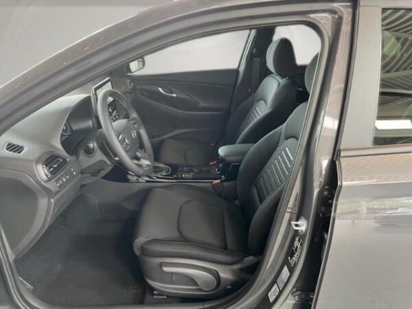 Hyundai i30 1.5 Advantage🚀| Panorama | Automatik | Rückfahrkamera | Navi | Klimaauto. | ISOFIX | Spurhalteass.