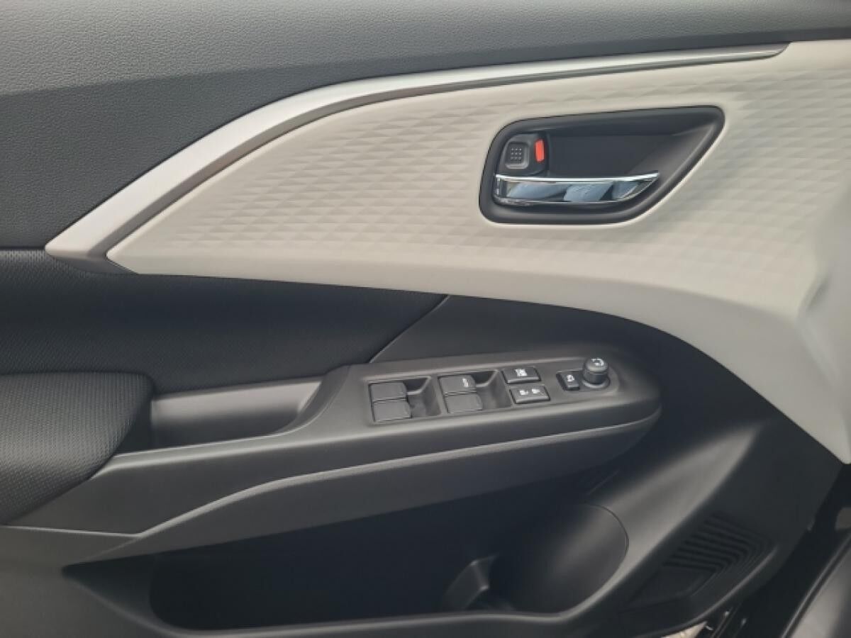 Suzuki Swift 1.2 Comfort+ Hybrid Navi LED Klimaautom DAB SHZ Keyless Entry Keyless Ausparkassistent