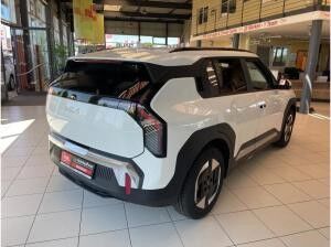 Kia EV3 81.4KW Batterie EARTH + Winter-Connect-Paket + Business-Paket + Upgrade-Paket + Drive-Wise Paket | S