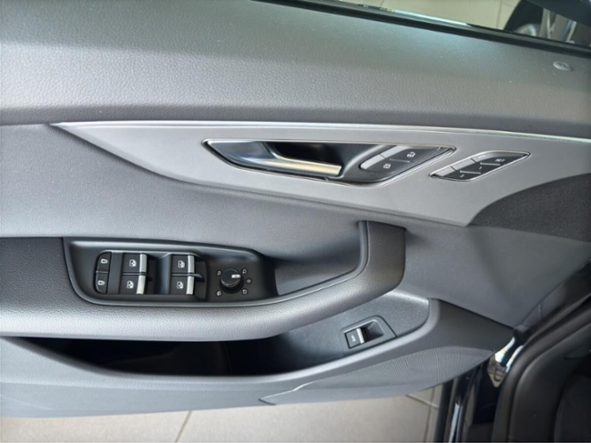 Audi Q8 50TDI tiptronic quattro*S-Line *AHK*Luftfederung*Matrix*