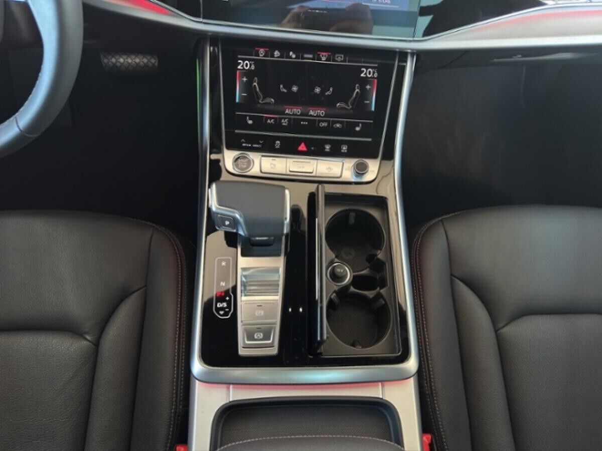 Audi Q8 50TDI tiptronic quattro*S-Line *AHK*Luftfederung*Matrix*