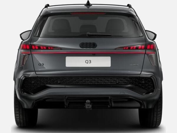 Audi Q3 SUV TFSI qu. S tr. Stdhzg AHK Matrix PANO 20