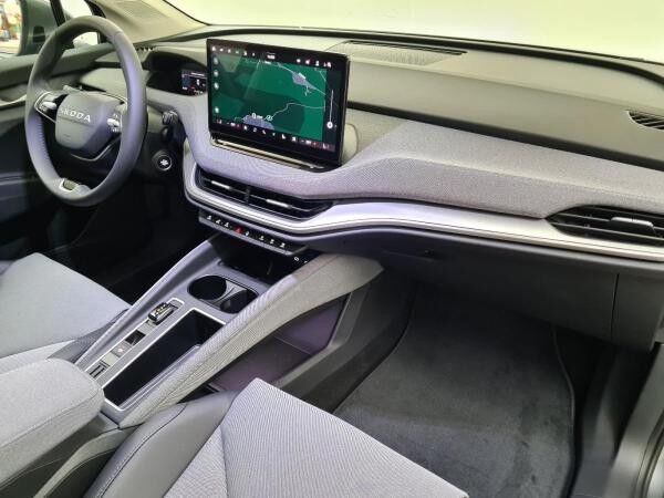 Skoda ENYAQ 60 AHK Pano Matrix W-Pumpe 20