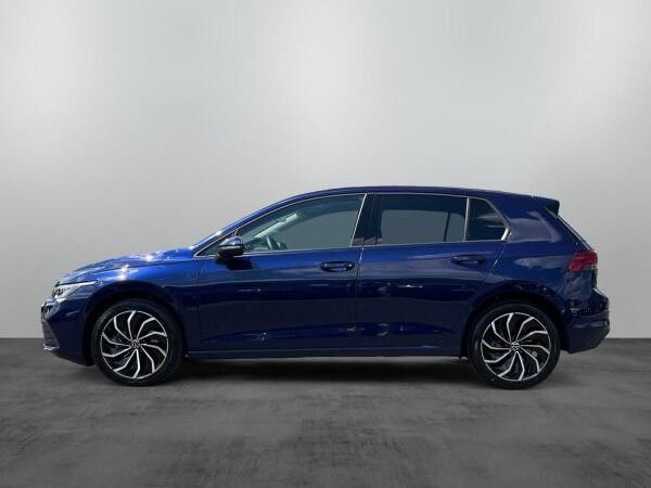 Volkswagen Golf VIII Life 1.5eTSI DSG / Navi, LED, RFK, ACC