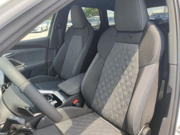 Audi Q5 SUV TDI quattro S-Line Pano AHK TechPlus 20