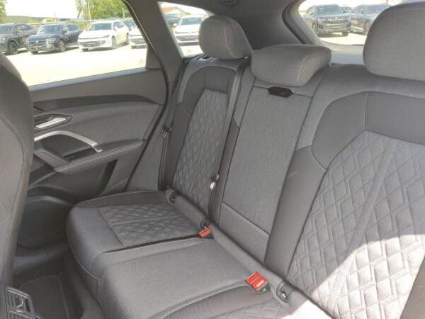 Audi Q5 SUV TDI quattro S-Line Pano AHK TechPlus 20