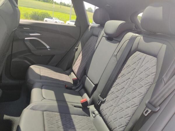 Audi SQ5 TFSI AHK Pano Luftfed 21Zoll TechPlus Matrix HuD b+O