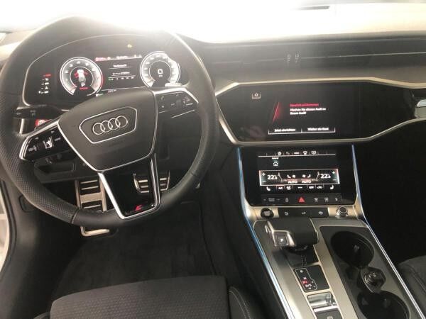 Audi A6 Avant S-Line 45 TFSI quattro AHK PANO STDHZG