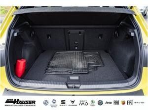 Volkswagen Golf GTI VIII Clubsport 2.0 TSI DSG DCC PANO HARMAN-KARDON MATRIX PARK