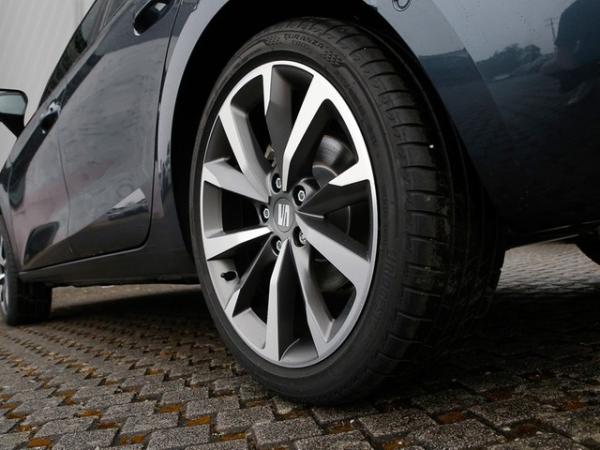 Seat Leon FR 1.5 eTSI / 7-Gang-DSG * Gültig nur für Seat Fahrer *