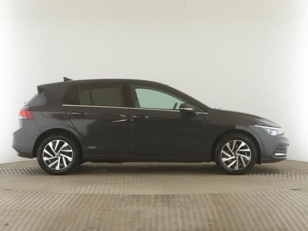 Volkswagen Golf VIII 1.4 TSIe Style *HYBRID*LED*PDC*Navi*