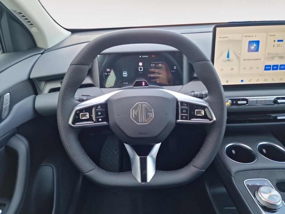 MG S5 EV Luxury Long Range