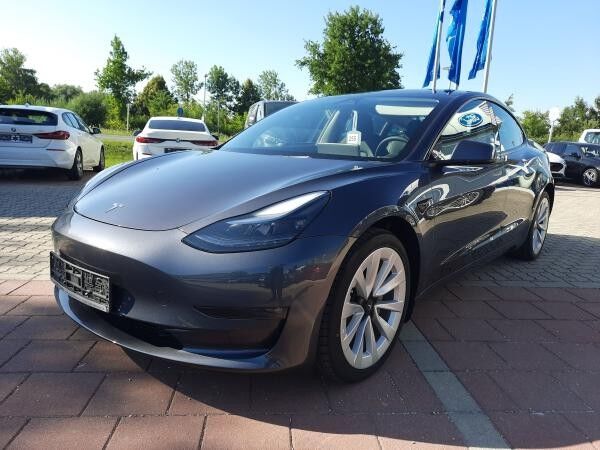 Tesla Model 3 Dual Long Range ACC Pano LM KAM LED