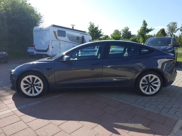 Tesla Model 3 Dual Long Range ACC Pano LM KAM LED