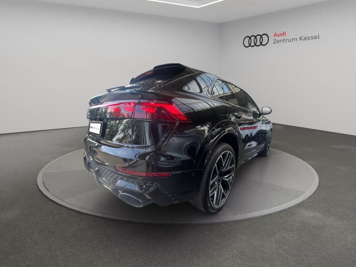 Audi RS Q8 SUV performance Matrix Keramik 360° Kam Audi RS Q8 SUV performance Matrix Keramik 360° Kam