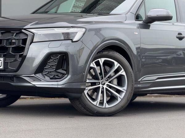 Audi Q7 S line 50 TDI quattro HUP*SOFT*AHK*STHZ*MATRIX*7SITZER*PANO*B&O