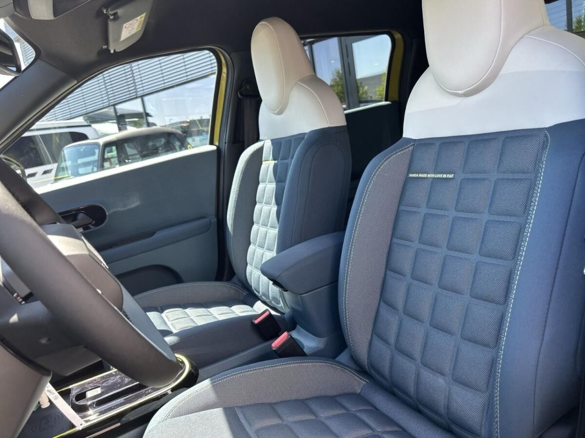 Fiat Grande Panda 🐼 Hybrid La Prima *Automatik / LED / Kamera*