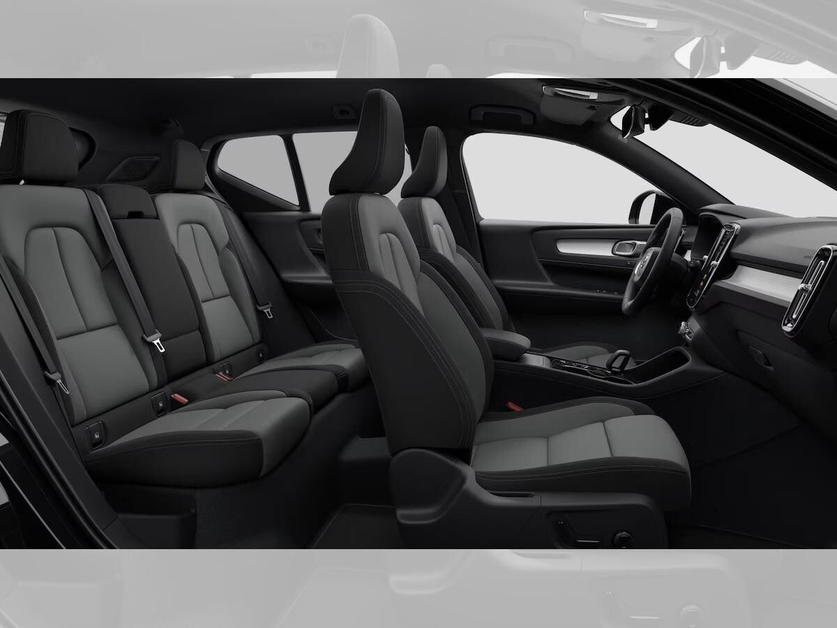 Volvo XC40 B3 B Plus Black Edition - SOFORT VERFÜGBAR