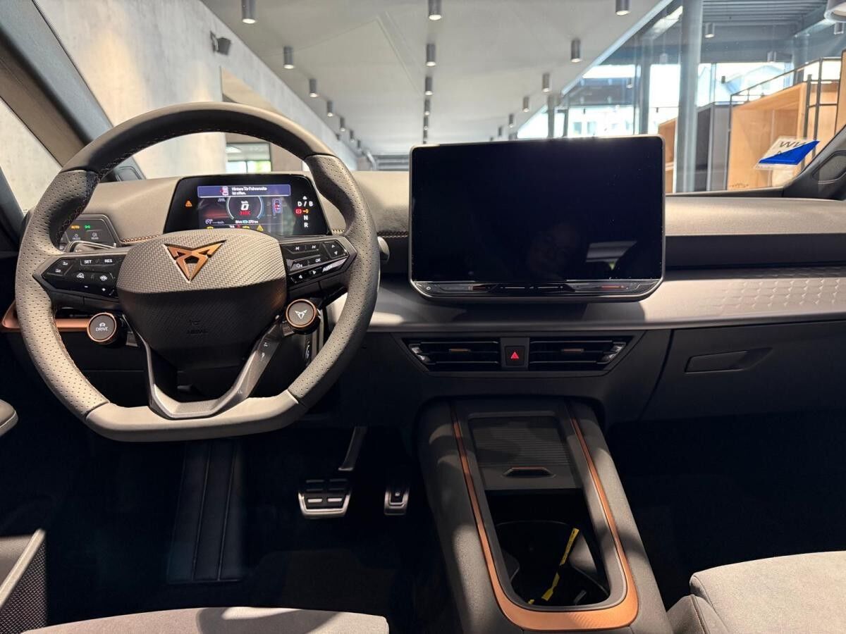 Cupra Born Edition Dynamic 170kW (231PS) 60kWh Automatik 84