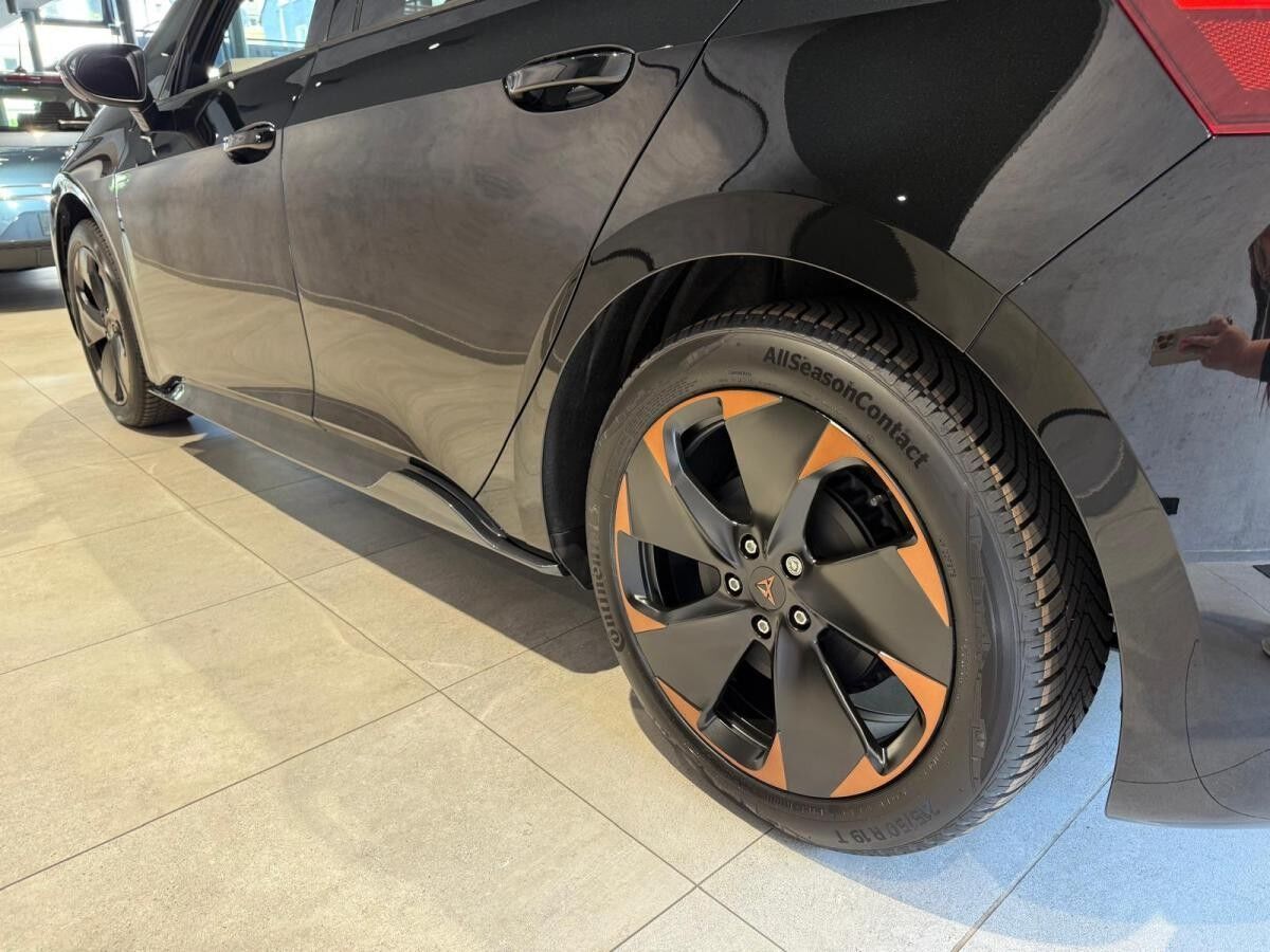 Cupra Born Edition Dynamic 170kW (231PS) 60kWh Automatik 84