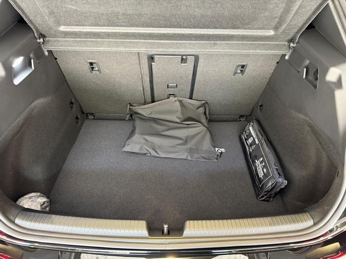 Cupra Born Edition Dynamic 170kW (231PS) 60kWh Automatik 84