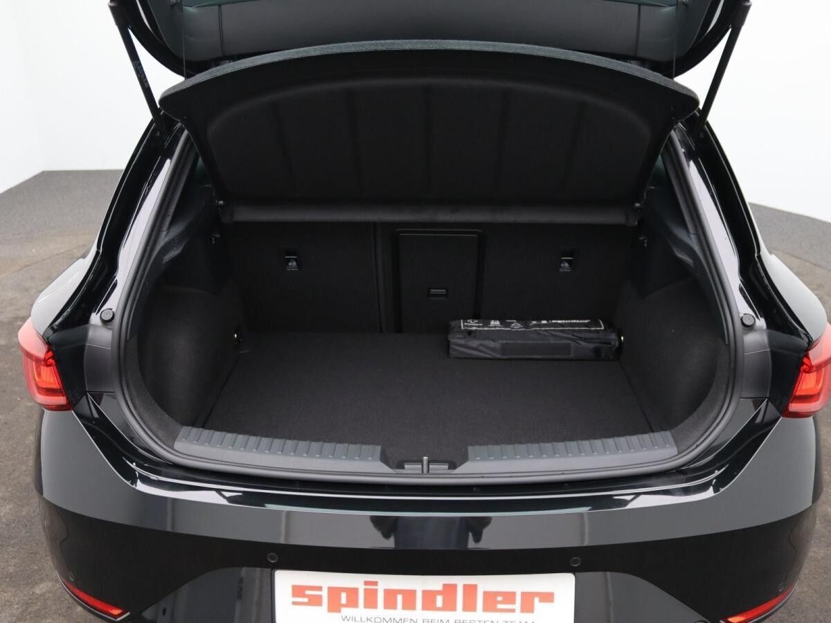 Seat Leon FR 2.0 TDI DSG / LED, ACC, RFK, Navi, SHZ