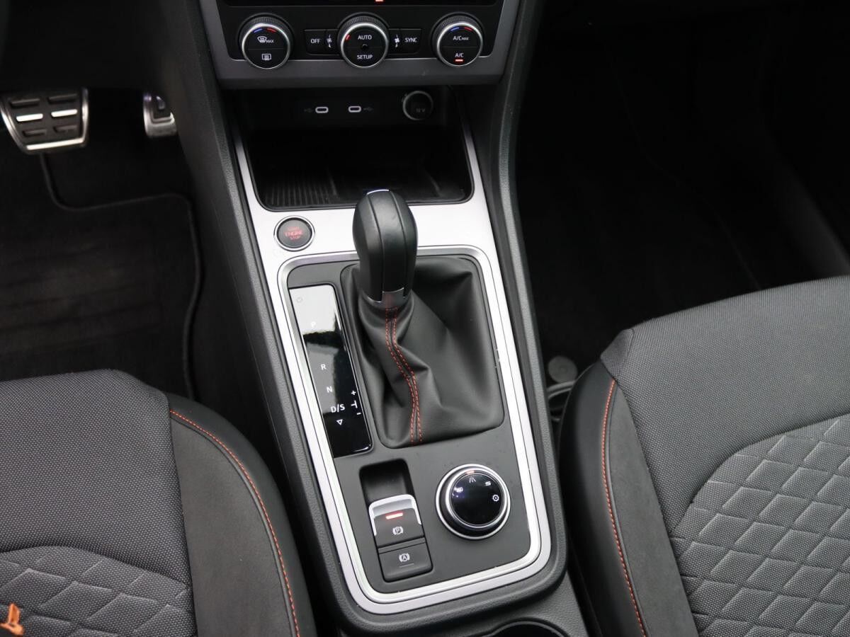 Seat Ateca FR 2.0 TDI DSG / LED, Navi, RFK, SHZ, DAB+