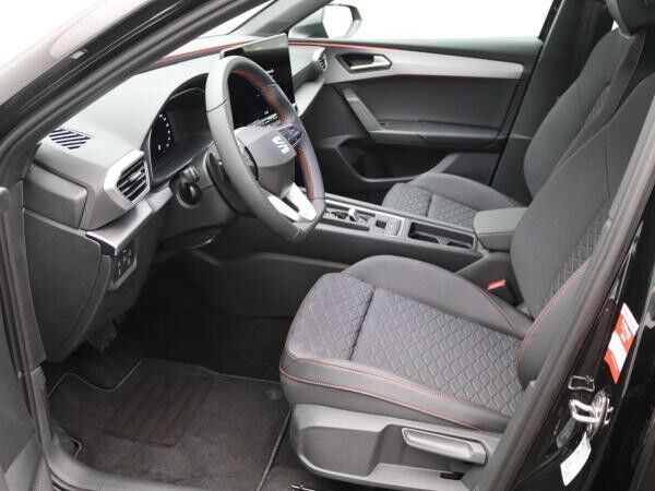 Seat Leon FR 2.0 TDI DSG / LED, ACC, RFK, Navi, SHZ