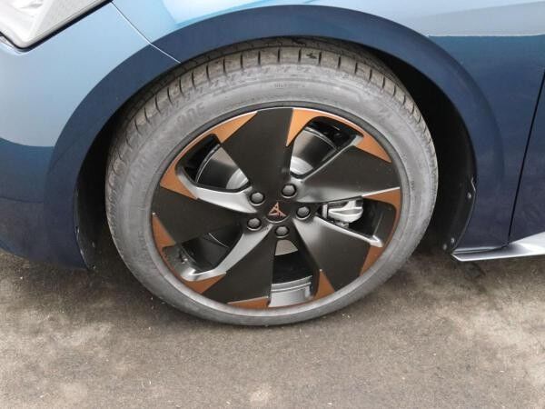 Cupra Born / Navi, HuD, Pano, 360° Kamera, ACC, LED