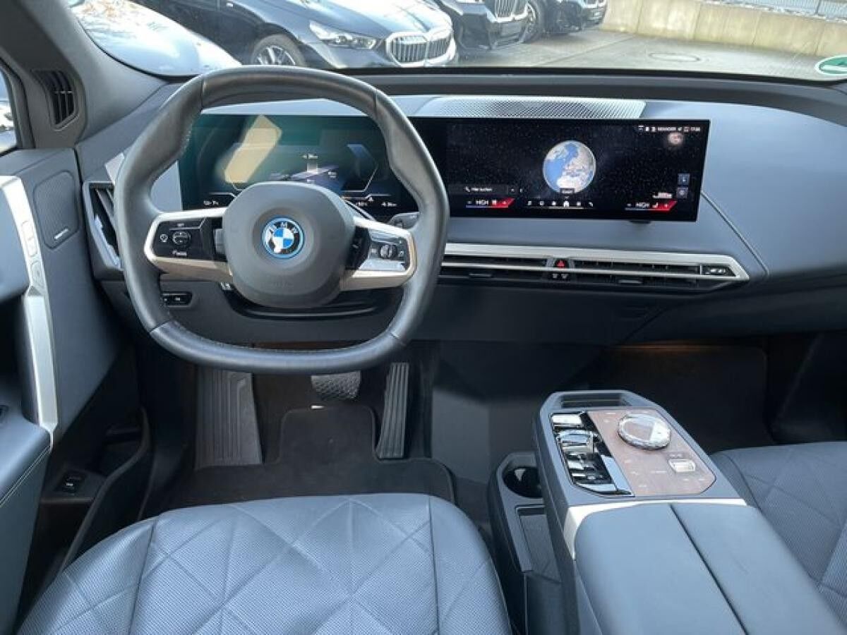 BMW ix xDrive50 Suite || Pano AHK 360°cam HUD LEDER