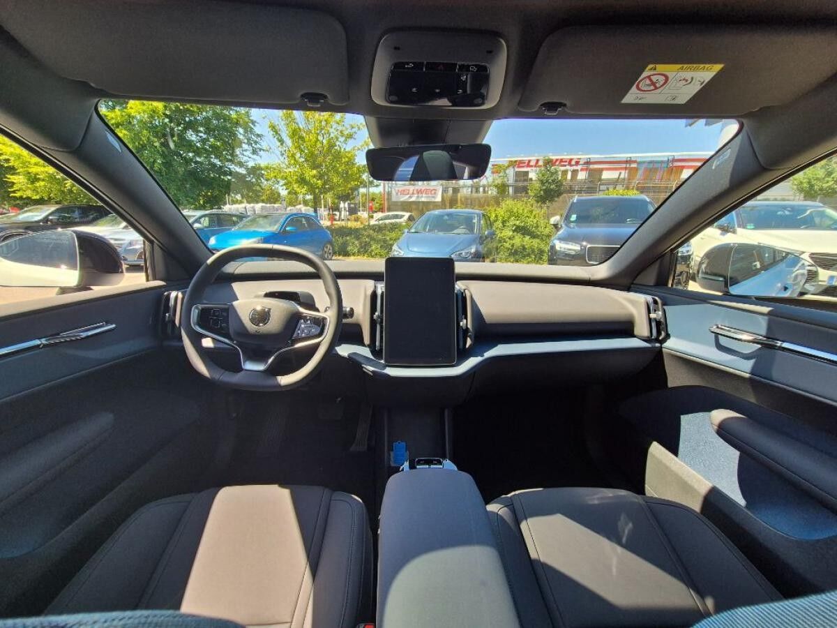 Volvo EX30 Cross Country Twin Motor Perform. Ultra